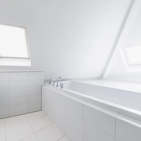 Duplex Au Calme Dans Le Quartier Latin Apartment *