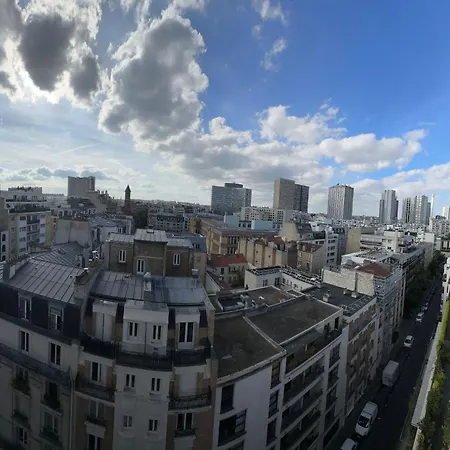 My Eiffel Tower View Apartment *