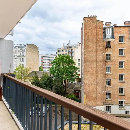 Guestready - Skyline Serenity Near Famous Hotspots *