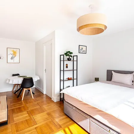 Guestready - Serene Retreat With A Balcony شقة