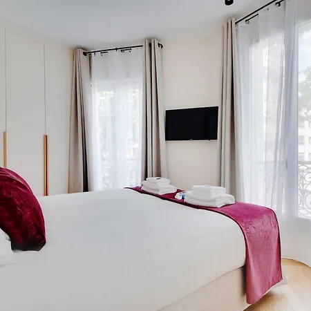 Apartment Parisian With Air Conditioning Eiffel Tower Paris