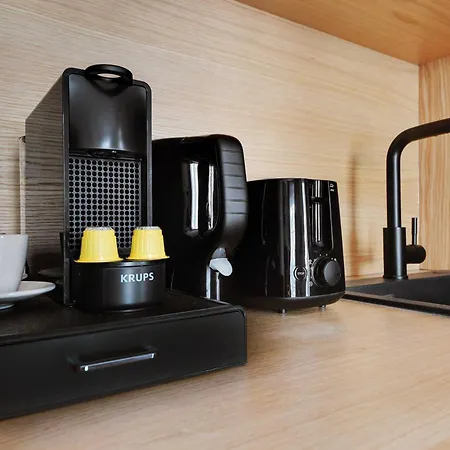 Parisian With Air Conditioning Eiffel Tower Apartment
