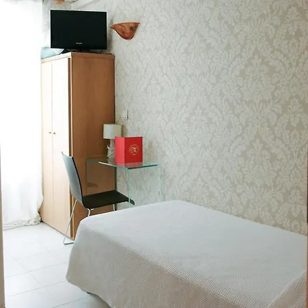 Du Mont Blanc Hotel Paryż
