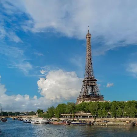 Apartamento La Trocadero - Private Jaccuzi *
