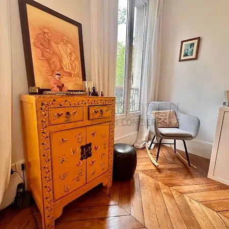 Le Montmartre 18 巴黎