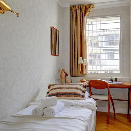 شقة Eiffel Tower - 1br With Balcony - Cityapartmentstay *