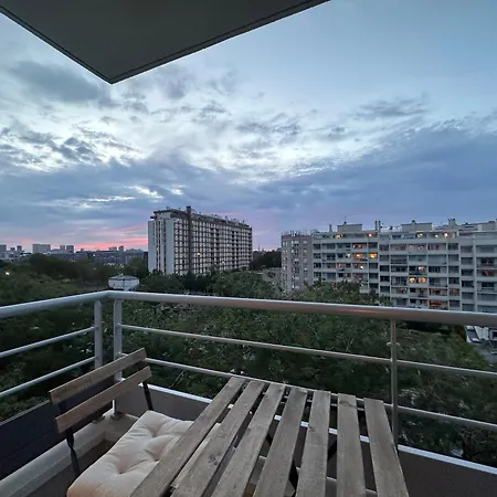 T3 Balcon Parking Clim 3mn Pied Metro 8 Et T3 Apartman Párizs