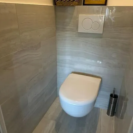 Apartman La Curial *