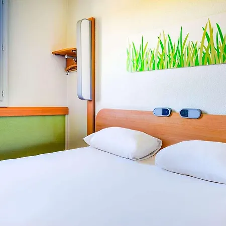 Ibis Budget Orly Tram 7 2*