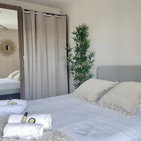 Apartman Luxurious & Spacious Flat In Párizs