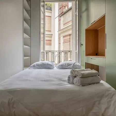 Goodguest- Luxe Stade Tour Eiffel 2bdr Párizs
