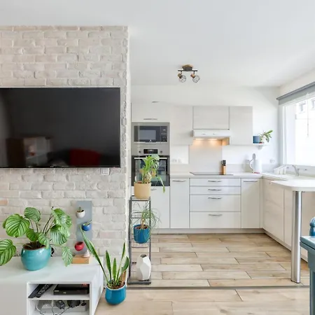 Moderne T2 Avec Balcon Proche Du Bois De Vincennes *