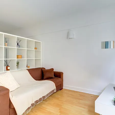 St Germain & Le Bon Marche With Balcony - Cityapartmentstay Apartment Paris
