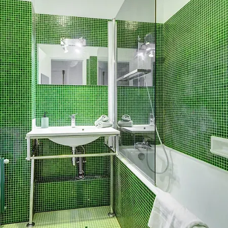 St Germain & Le Bon Marche With Balcony - Cityapartmentstay Apartment Paris