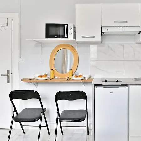 Apartment Agreable #montmartre #sacrecoeur Paris