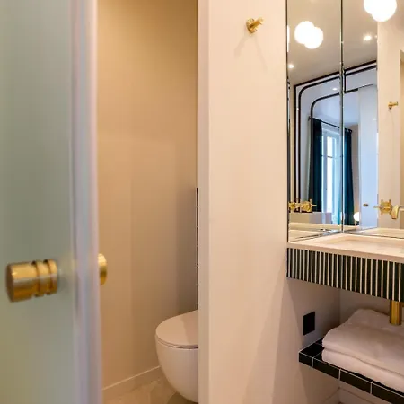Habitat Parisien - Madeleine Galeries Lafayette باريس
