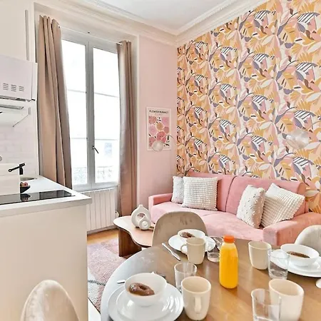 Magnifique Neuf Rose 14eme