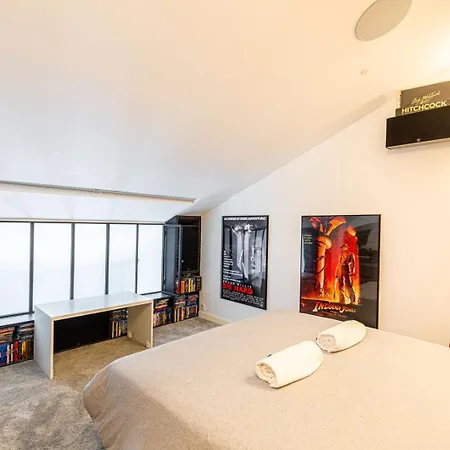 Apartman Guestready - Colourful Getaway Near Eiffel Tower Párizs