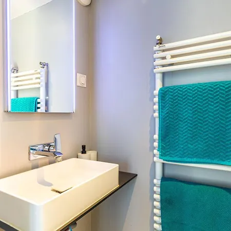 Guestready - Colourful Getaway Near Eiffel Tower Apartman *