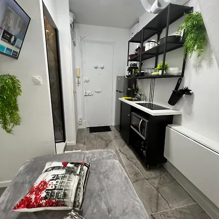 Bastille Bercy Gare De Lyon Climatisee 9m2 Ideal 1 Pers ,max 2 Pers דירה *