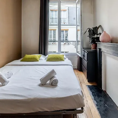 アパート Pied-a-terre Near Bastille & Voltaire 11th パリ