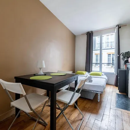 Pied-a-terre Near Bastille & Voltaire 11th アパート *