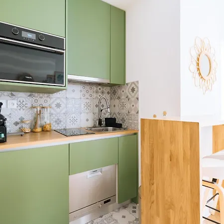Alluring 1 Bedroom 5 Min To The Eiffel Tower! Inn *