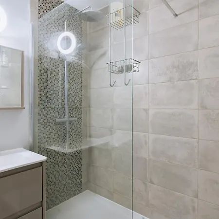 Exuberant 1bd Near Canal Saint-martin! * 巴黎