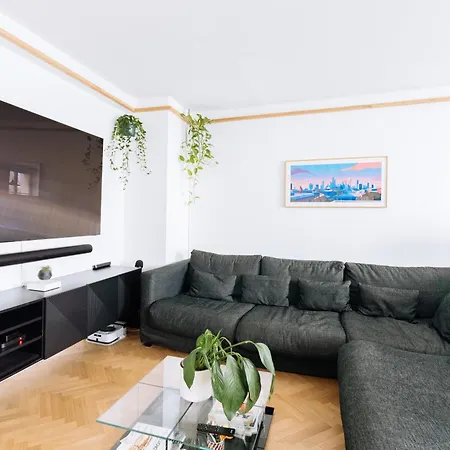 Le Marais - Modern Design *