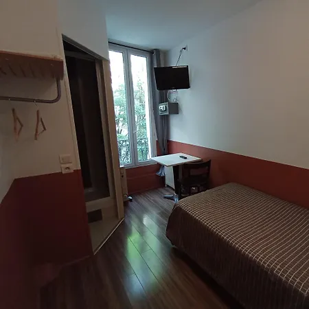 Hostel Caulaincourt Montmartre By Hiphophostels