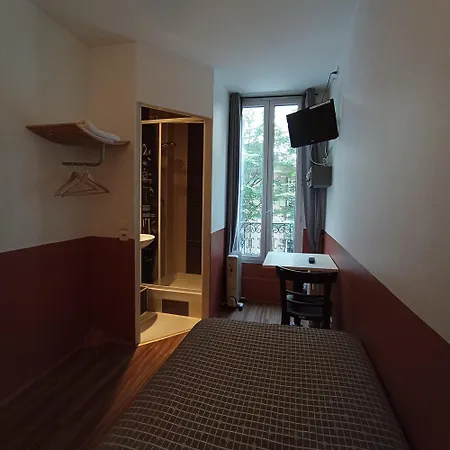 Caulaincourt Montmartre By Hiphophostels Hostel Párizs