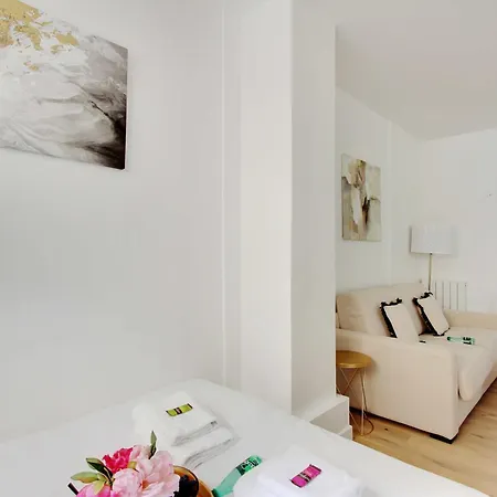 Suberb - 1br-4p - Sacre Coeur Apartamento *