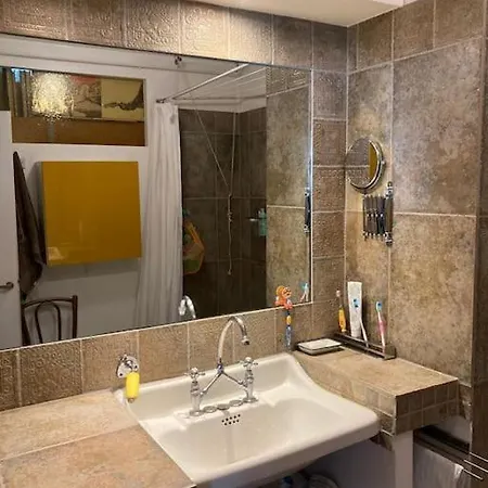 Loft En Dernier Etage Proche Des Buttes Chaumont *