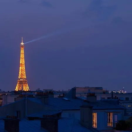 民宿 Eiffel Tower View And Terrace