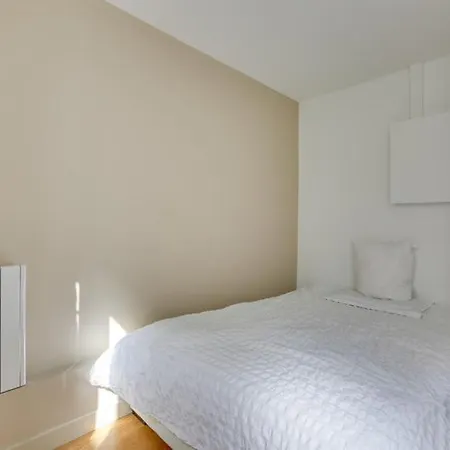 705 Lecourbette - Superbe