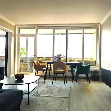 Apartamento Large 55 M² ,view & Terrace *