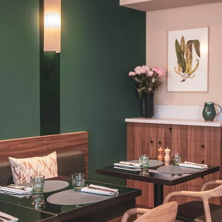 Le Belleval Hotel 4*