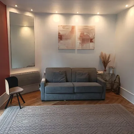 Apartamento Joli Havre De Paix En Plein Batignolles París