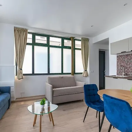 New 2 Br- 2 Bedroom In 15 Eiffel Clim Apartment
