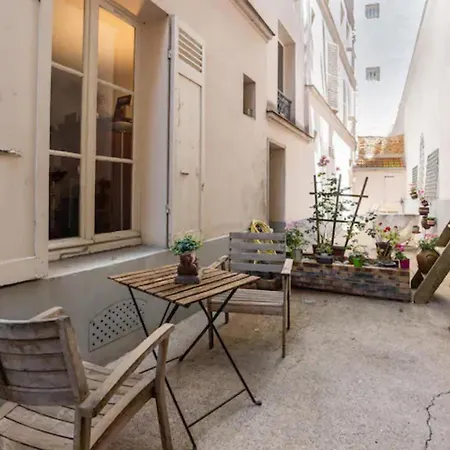 Vintage 2bd With Patio In Montmartre Apartamento París