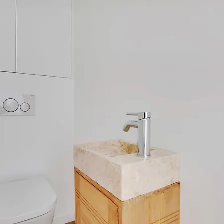 Spacious - 2br- 6p - Grandes-carrieres Apartamento *