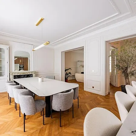 Amazing # 5bedrooms #paris 16 #trocadero Apartment *