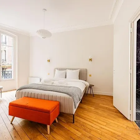 Amazing # 5bedrooms #paris 16 #trocadero Apartment Paris