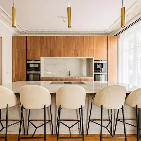 Amazing # 5bedrooms #paris 16 #trocadero Apartment *