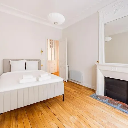 Amazing # 5bedrooms #paris 16 #trocadero Apartment *