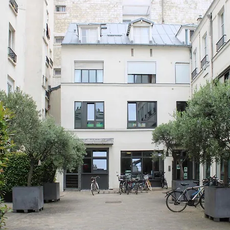 Charming T2 Of 26 M Near The Bastille *
