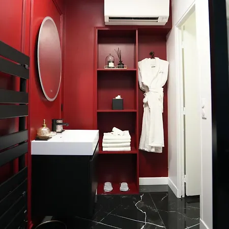 La Trocadero - Jacuzzi Privatif Apartman *