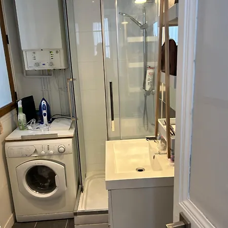 Typical Parisian Flat By Montmartre Apartment *