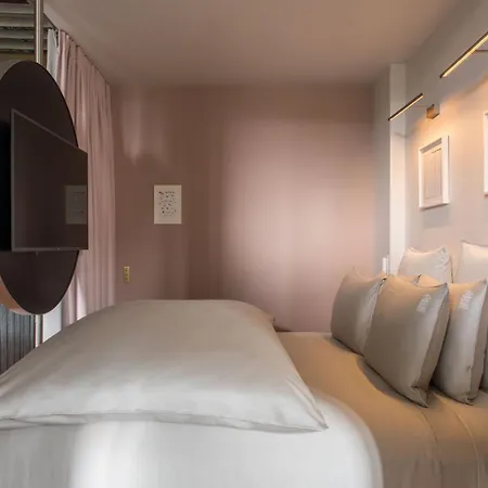 Hotel Cour Des Vosges - Evok Collection