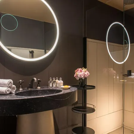 Cour Des Vosges - Evok Collection 5* Paris